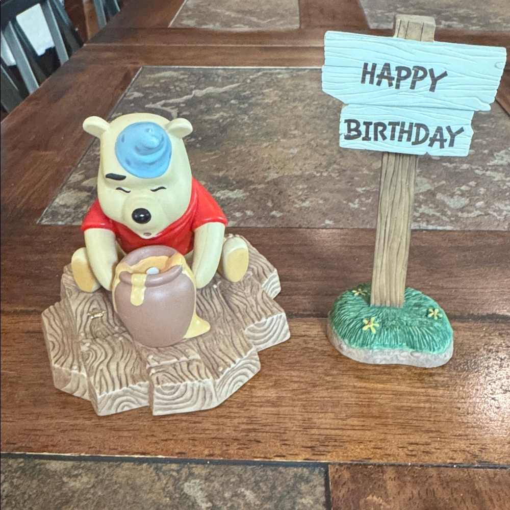 Disney Winnie the Pooh Figurine with Honey Pot